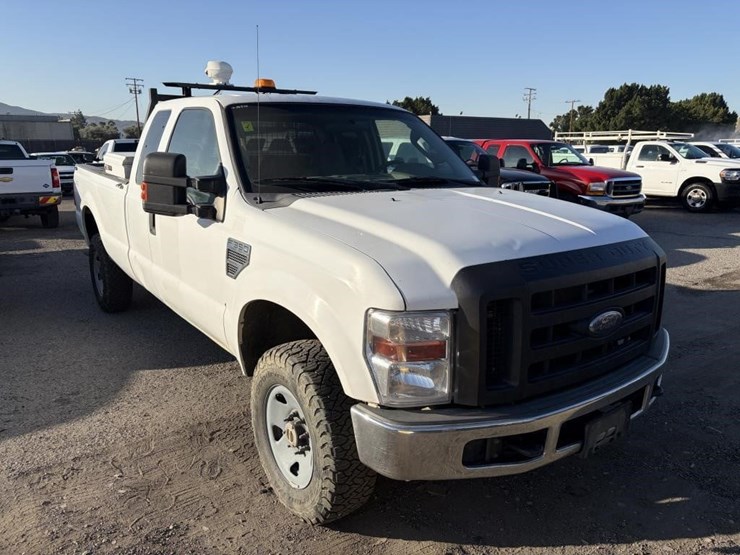 2008-ford-f350-image-4