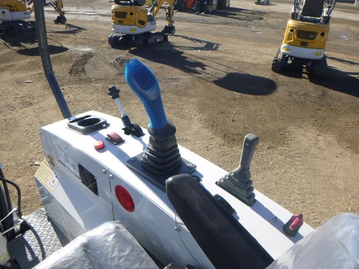 bttl-et15h-6-hydraulic-excavator-image-22