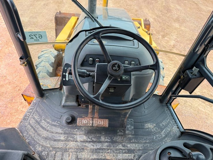 john-deere-410-image-50