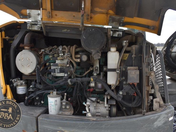 2019-volvo-ecr88d-image-46