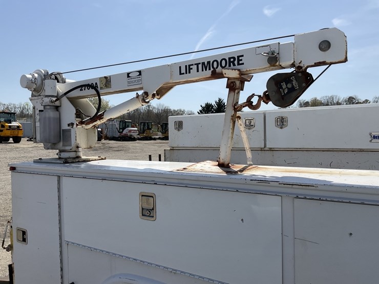 ford-f350-xl-image-4