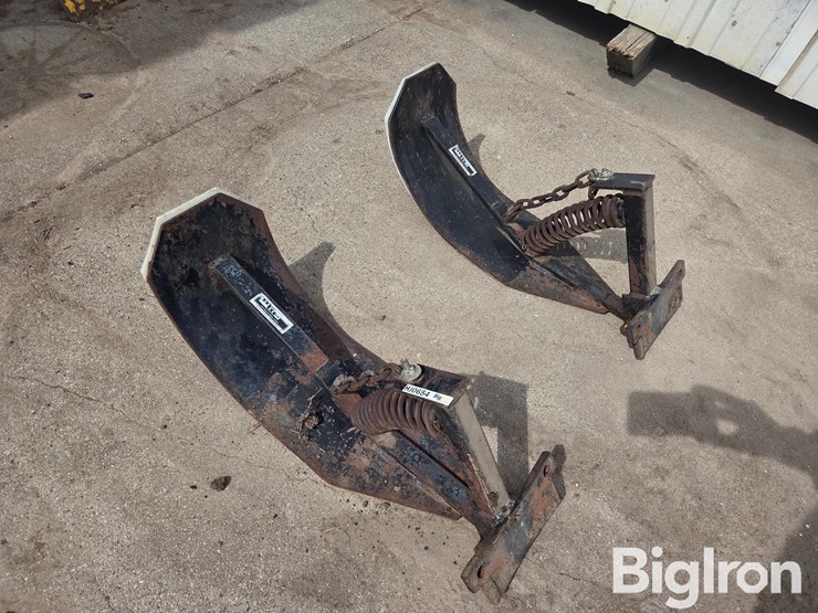 may-wes-stalk-stompers-image-1