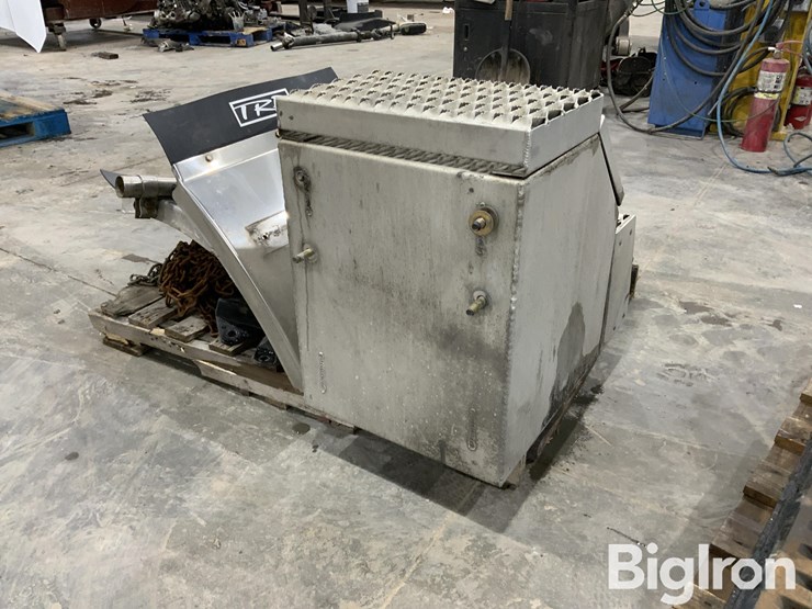 massey-ferguson-730-image-19