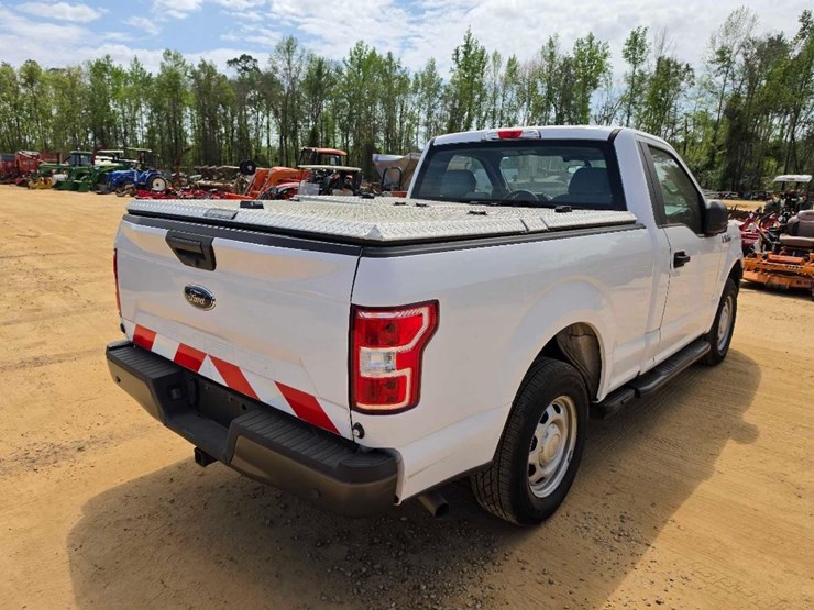 2019-ford-f150-xl-image-3