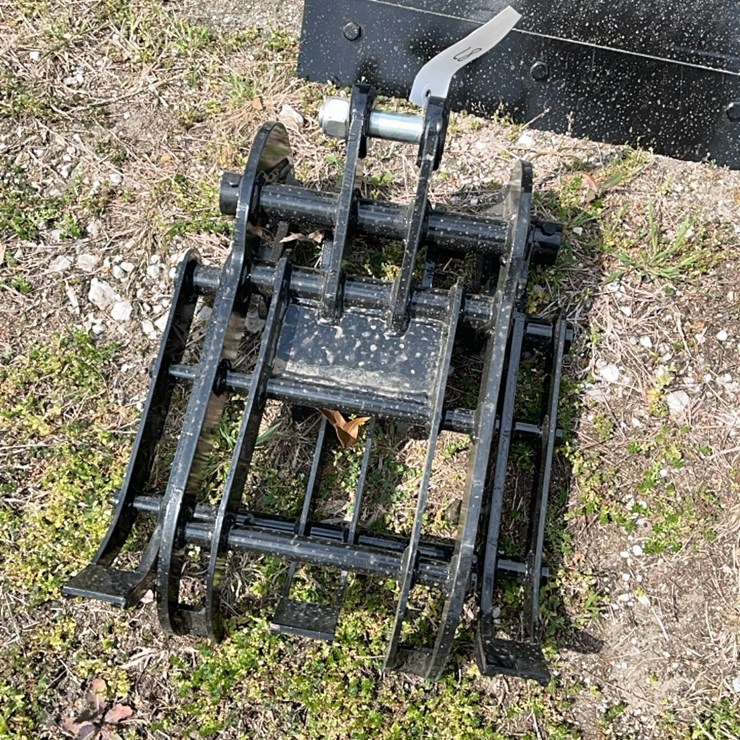 mini excavator grapple claw