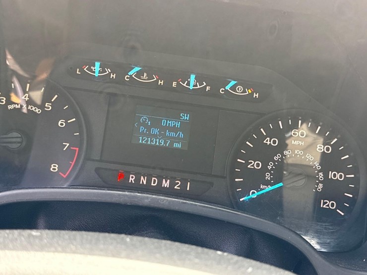 2019-ford-f150-xl-image-11