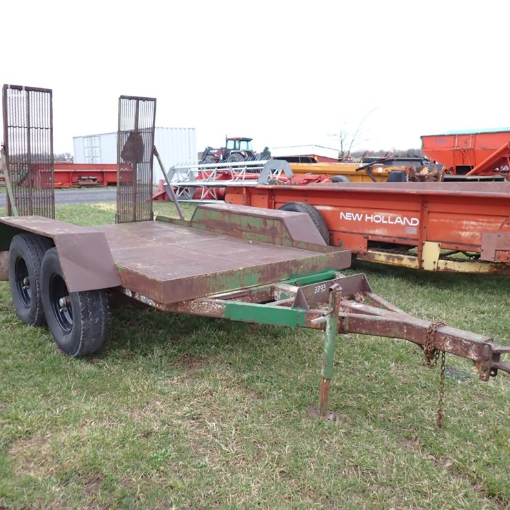 5.5' X 10' TANDEM AXLE TRAILER