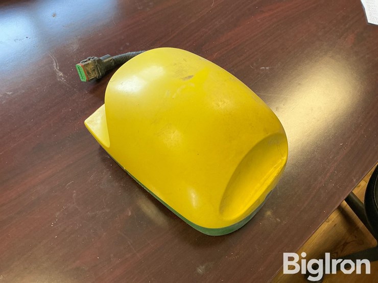 2021-john-deere-6000-image-3