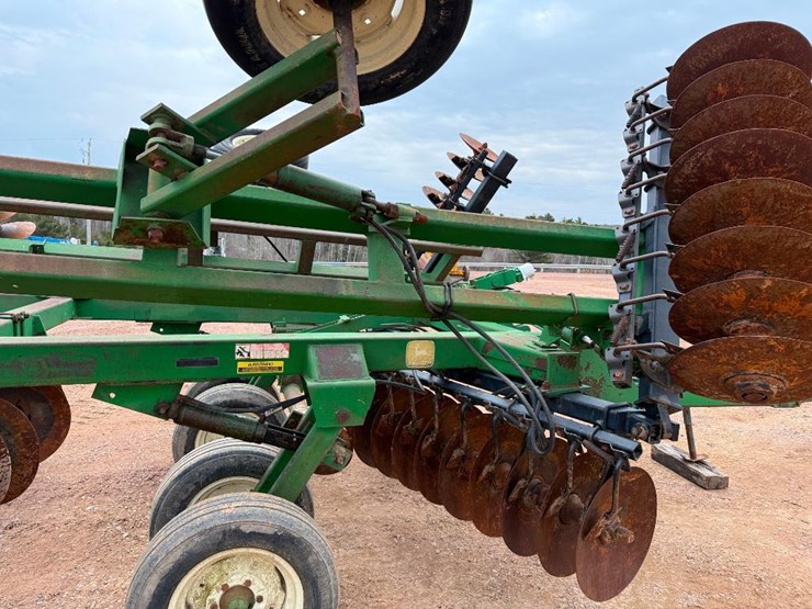 john-deere-630-image-28