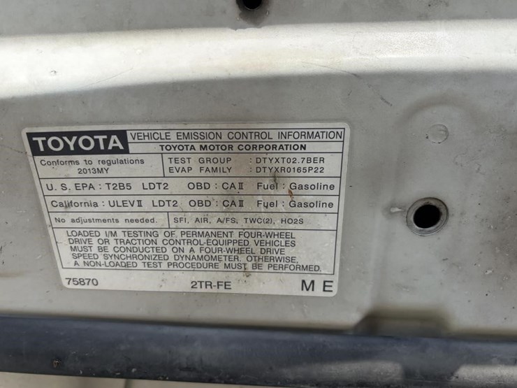 2013-toyota-tacoma-image-8