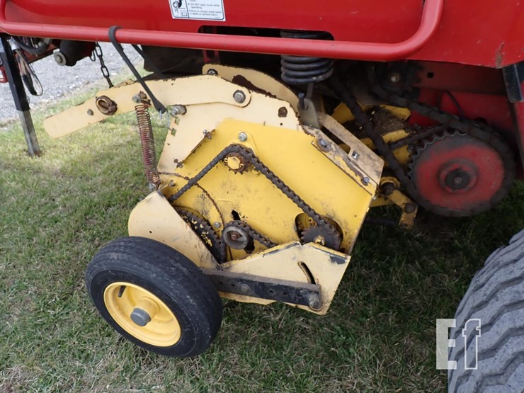 2007-new-holland-br780a-image-14