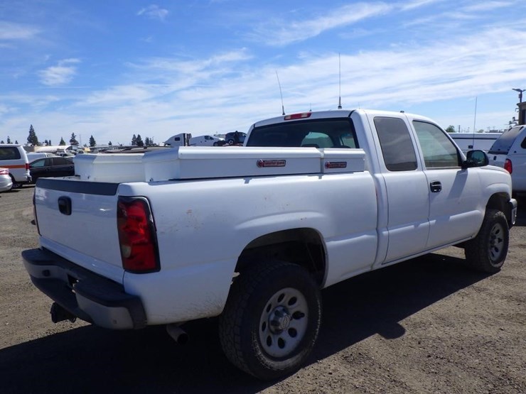 2007-chevrolet-1500-image-3