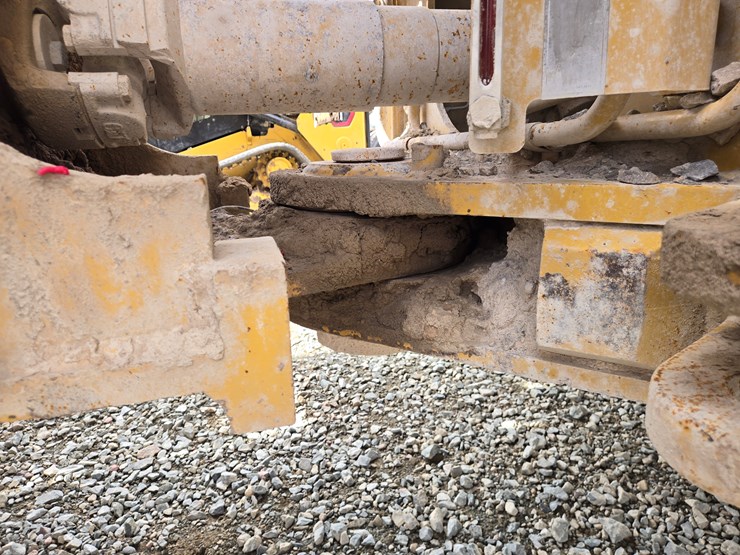 2001-caterpillar-988g-image-36