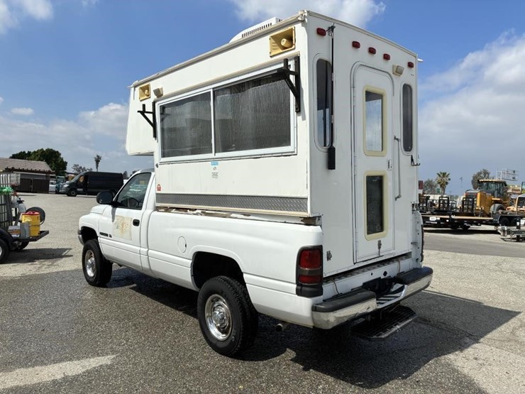 1999-dodge-ram-2500-image-4