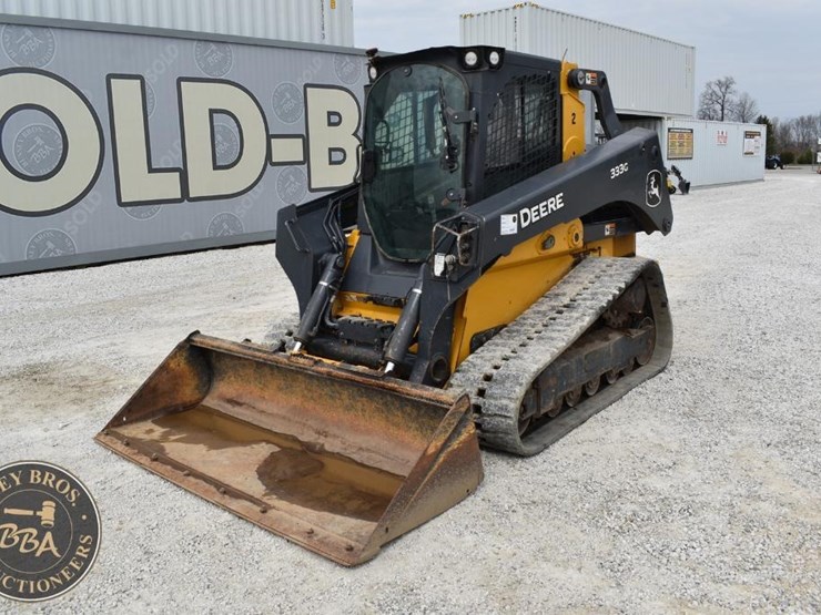 2021-deere-333g-image-1