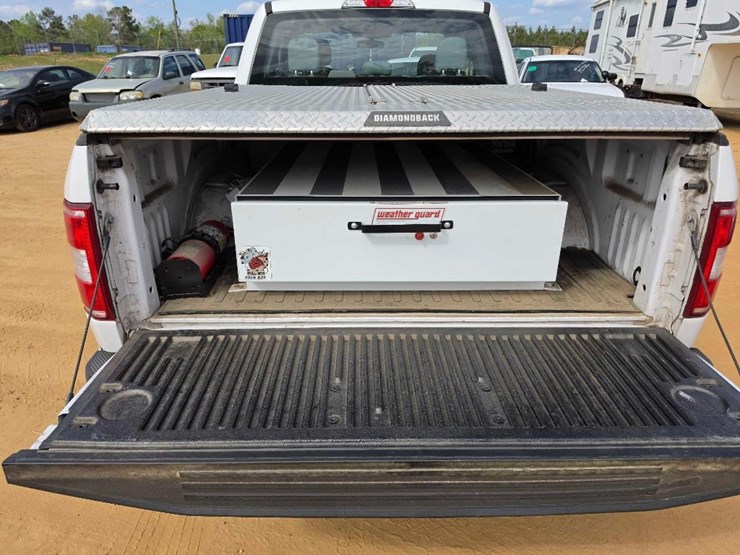 2019-ford-f150-xl-image-7