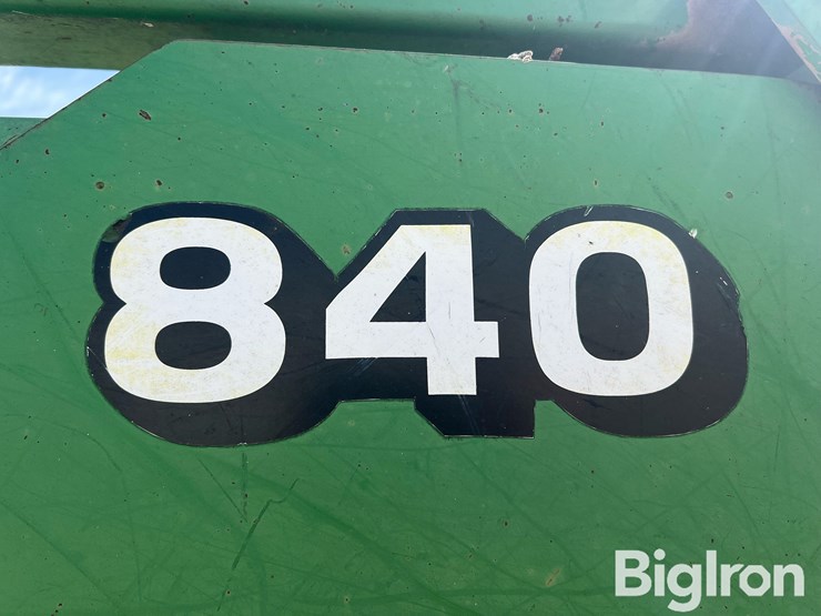 john-deere-840-image-14