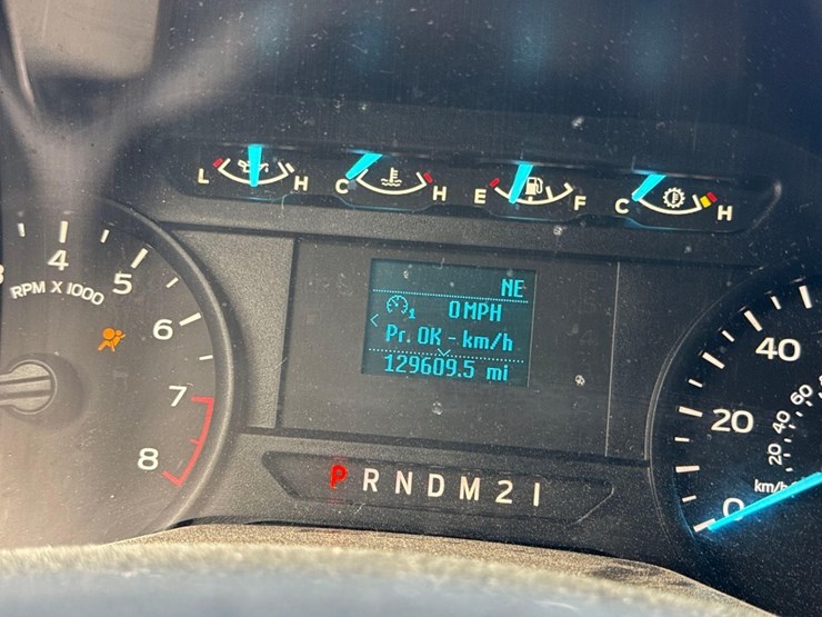 2019-ford-f150-xl-image-11