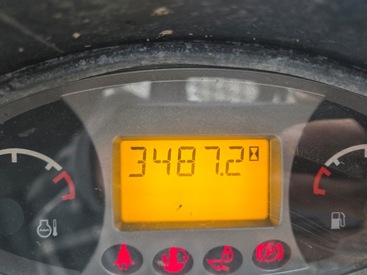 2017-bobcat-s570-image-50