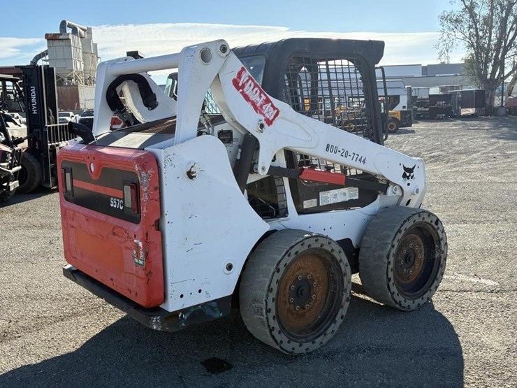 2018-bobcat-s570-image-3