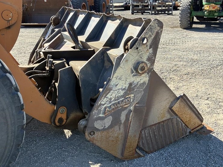 2005-case-721d-image-9