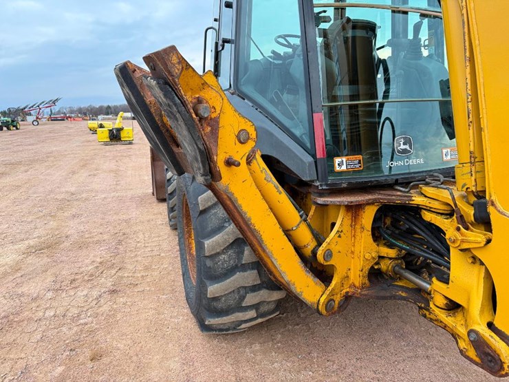 john-deere-410-image-29