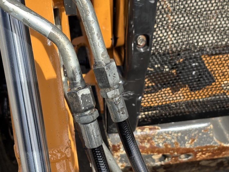 2021-case-570n-ep-image-15