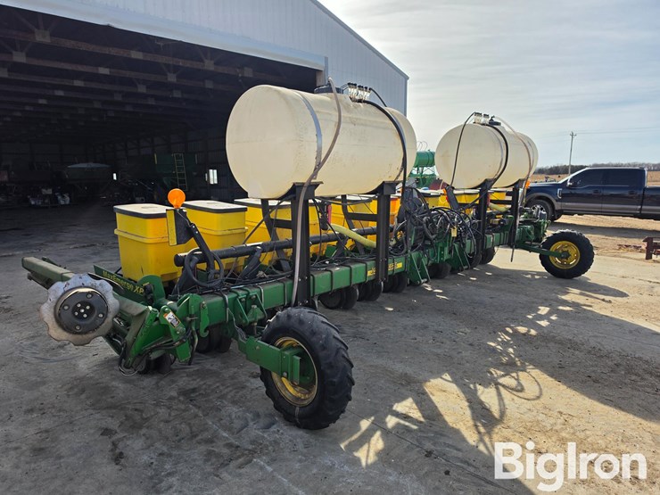 john-deere-1730-image-3