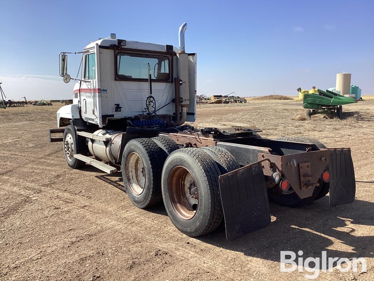 1990-mack-ch613-image-7