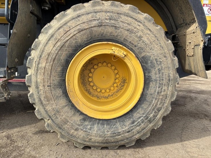 komatsu-wa380-8-image-19