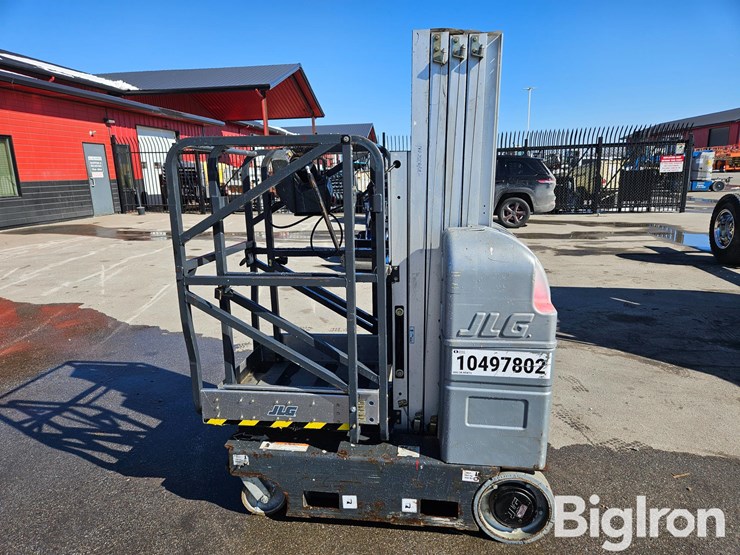 2016-jlg-20mvl-image-8