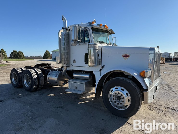 1997-peterbilt-378-image-3