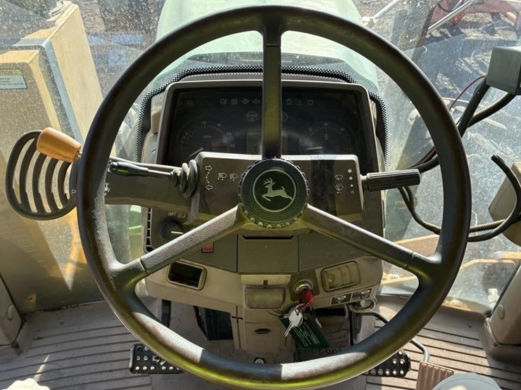 2004-john-deere-6420-image-17