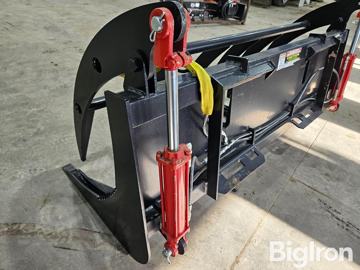 2025-massey-ferguson-730-image-19