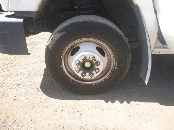 2014-ford-e450-image-14