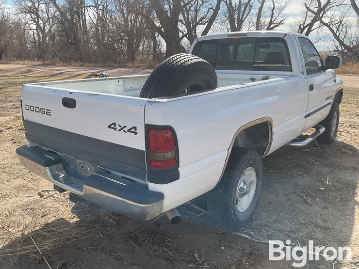2001-dodge-ram-1500-laramie-slt-image-5