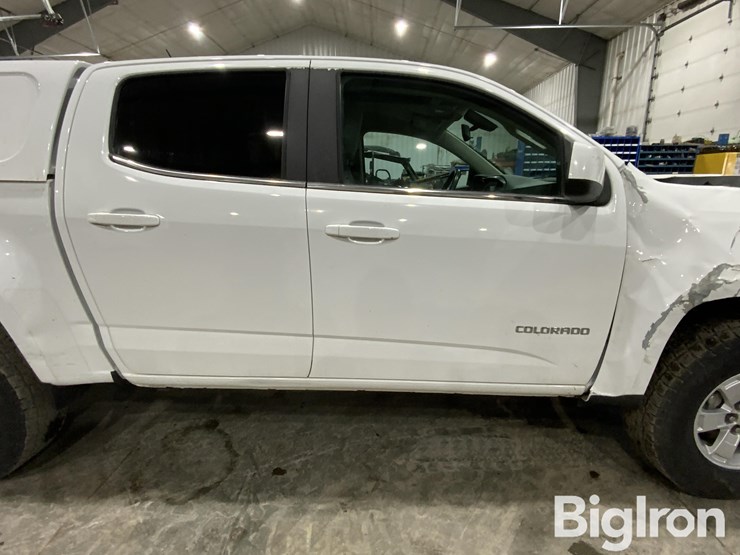 2017-chevrolet-colorado-image-13