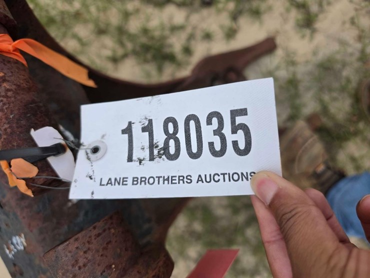 107---used-12"-jcb-bucket-image-5