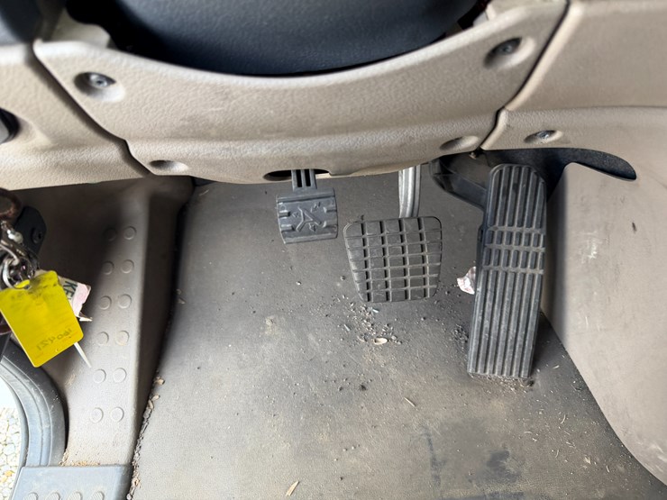 2018-freightliner-122sd-image-77