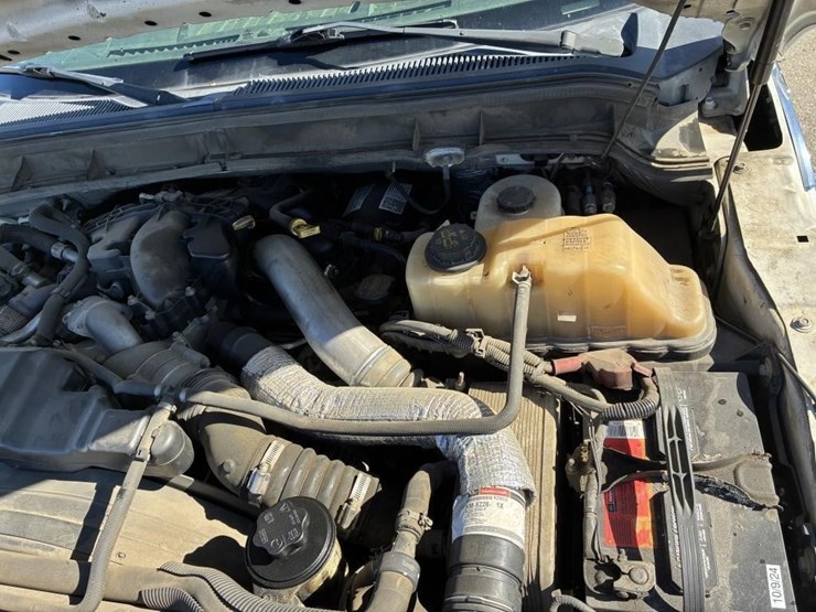 2012-ford-f550-xlt-image-6