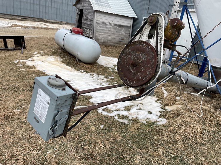 #2378-•-schuld-feed-bin-with-auger-image-10