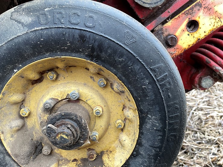 new-holland-144-image-22