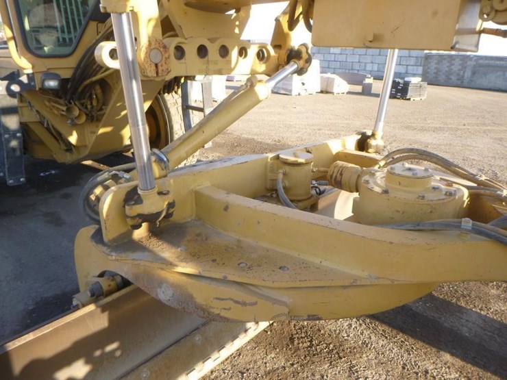 2006-caterpillar-143h-image-18