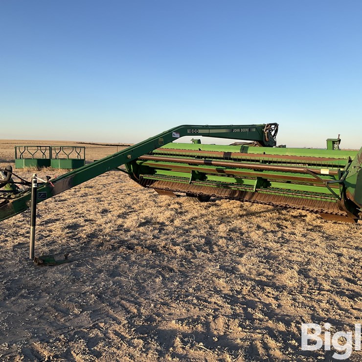 JOHN DEERE 1600