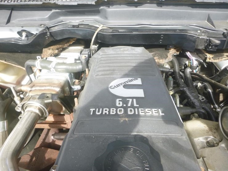 2011-dodge-ram-5500-image-17