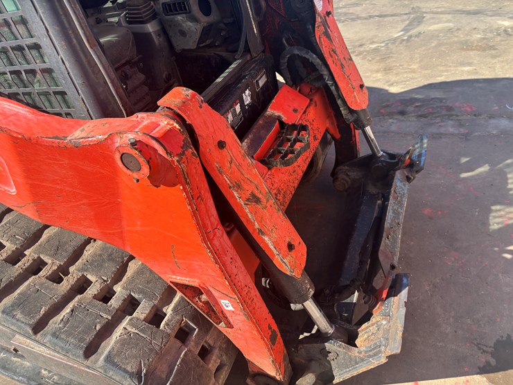 kubota-svl75-image-21