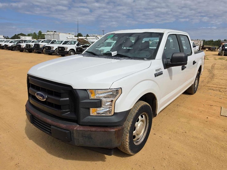 2017-ford-f150-xl-image-1