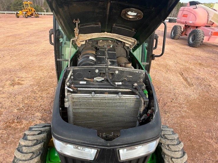 john-deere-3033r-image-32
