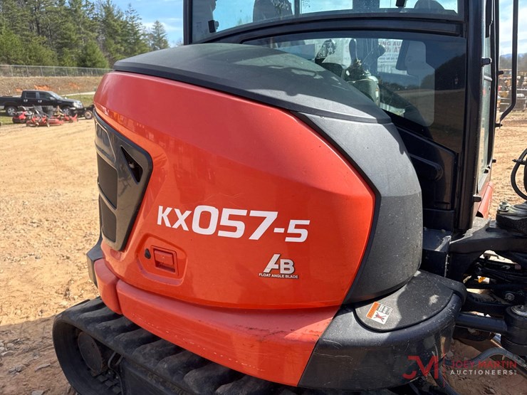 kubota-kx057-5-image-17
