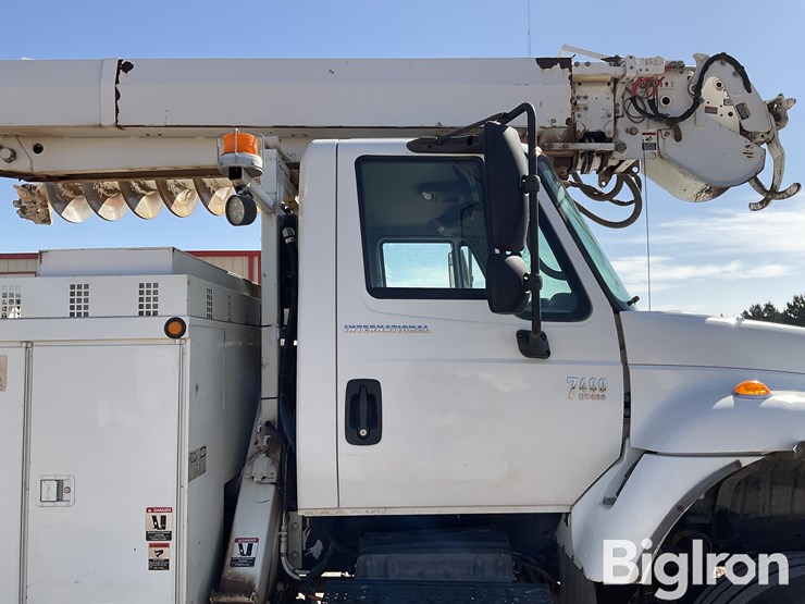 2005-international-7400-image-19